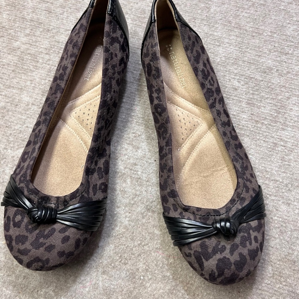 Naturalizer Leopard Print Flats Women Size 10 Cushioned Comfort Bow Detail